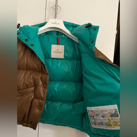 Moncler Cropped Bardanette Jacket - Picture 8 of 10